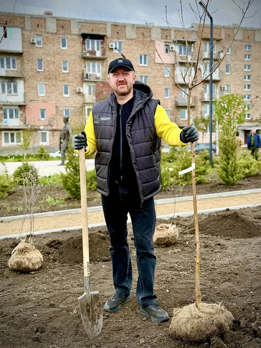 Студенты и педагоги колледжа в Волновахе помогают сохранить память