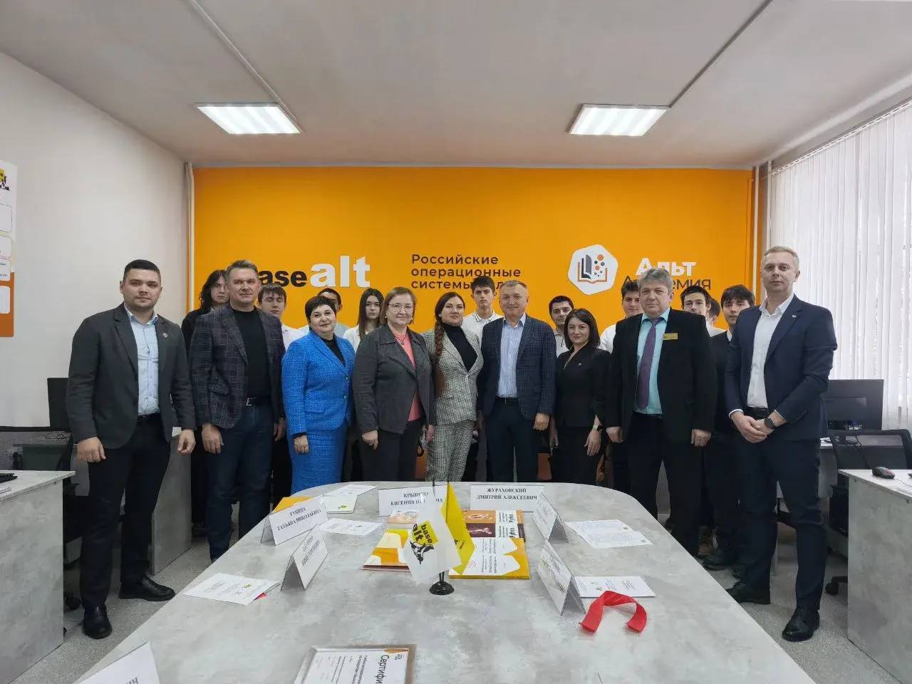 В Георгиевском колледже открылась первая в Ставропольском крае учебно-исследовательская лаборатория «Базальт СПО»