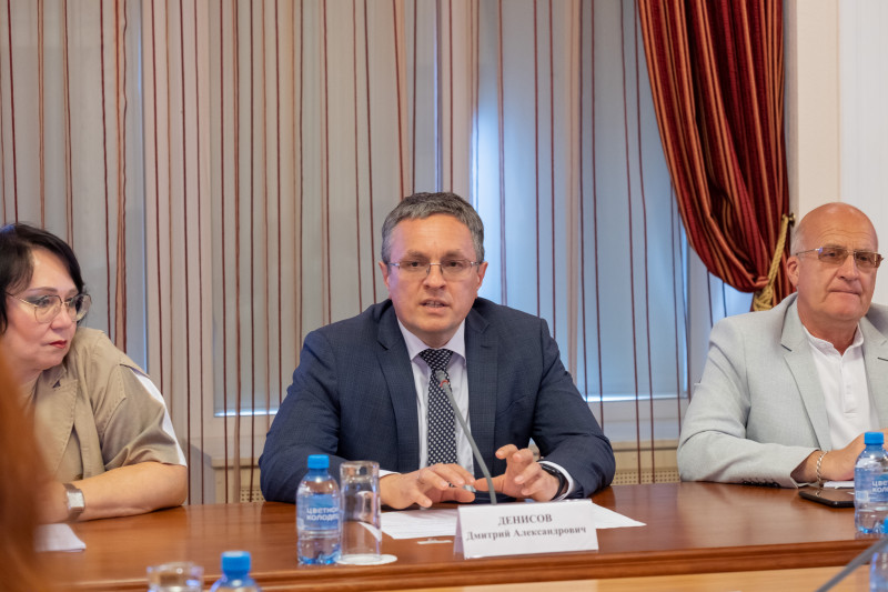 В Госдуме обсудили условия развития инклюзивного образования, профессиональной ориентации и содействия трудоустройству инвалидов в сельских территориях