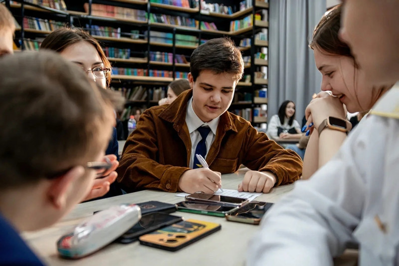 ИРПО приглашает студентов и педагогов СПО к участию во всероссийских конкурсах