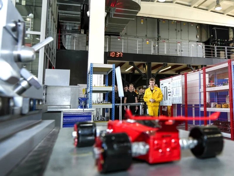 Единый день открытых дверей стартовал во всех кластерах «Профессионалитета»